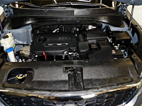 Used 2020 Kia Sorento LX FWD image 22