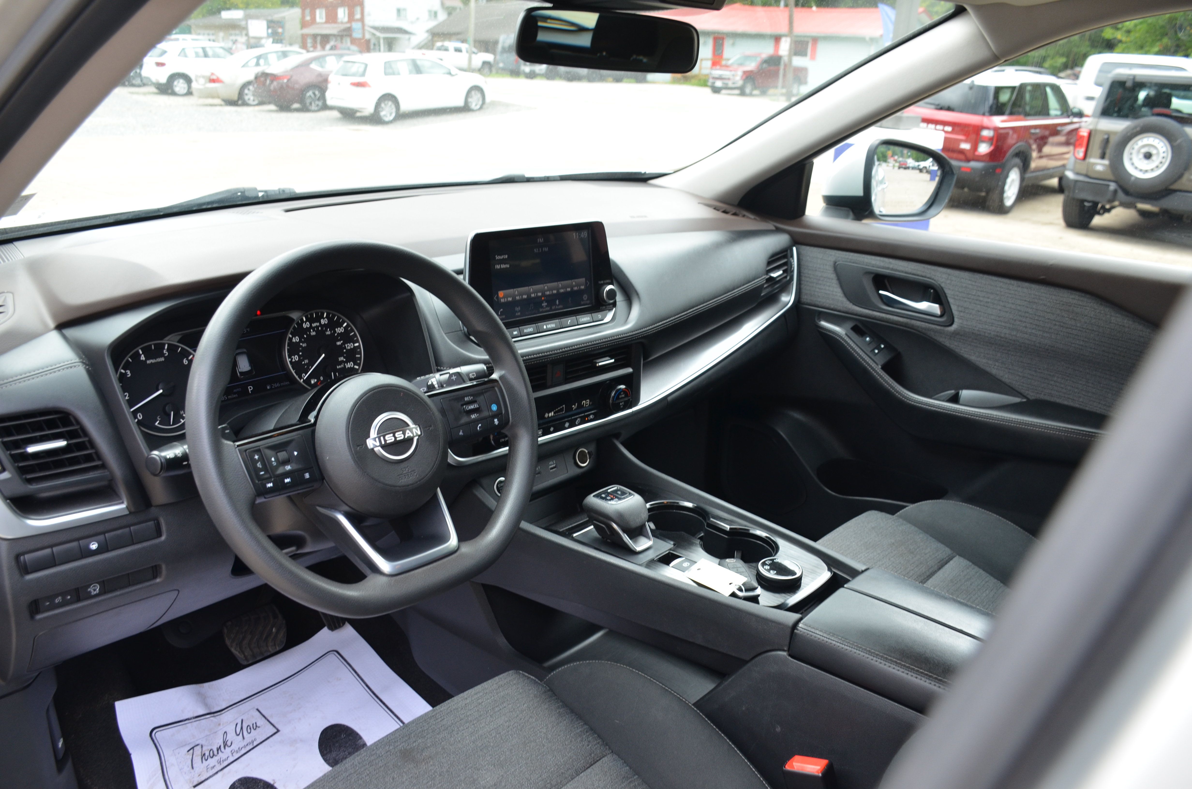 Used 2023 Nissan Rogue SV AWD/4WD image 24