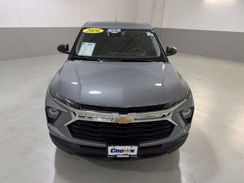Used 2026 Chevrolet TrailBlazer LS AWD/4WD image 3