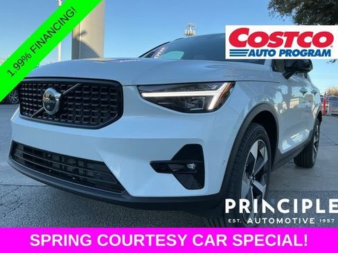 New 2026 Volvo XC40 B5 Plus w/ Protection Package Premier AWD/4WD image 5