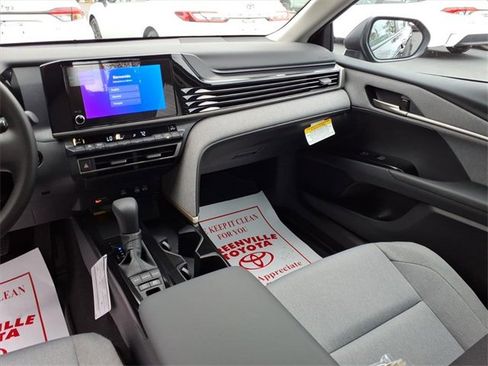 New 2026 Toyota Camry LE image 9