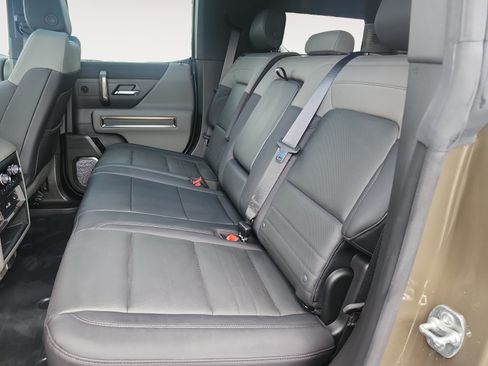 Used 2025 GMC Hummer EV 2X AWD/4WD image 13