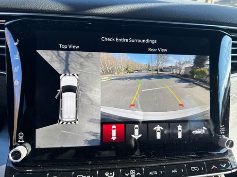 New 2026 Jeep Grand Wagoneer L 4WD image 25