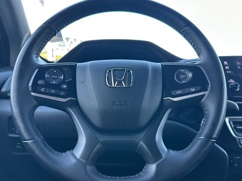 Used 2022 Honda Pilot Touring image 28