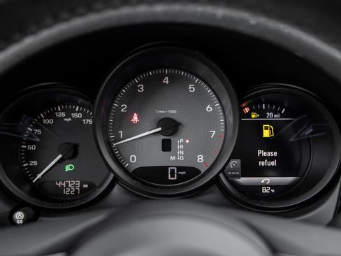 Certified 2022 Porsche Macan S AWD/4WD image 29