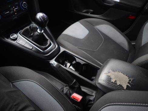 Used 2017 Ford Focus ST image 15