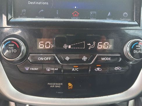 Used 2017 Nissan Murano SL w/ SL Technology Package FWD image 11