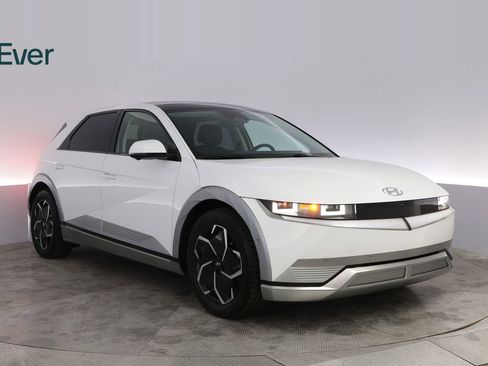 Used 2024 Hyundai Ioniq 5 Limited image 13