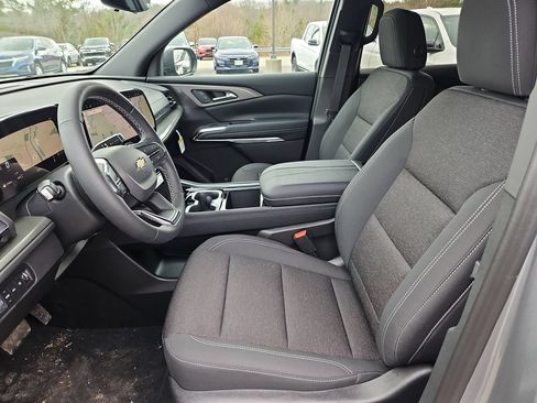 New 2026 Chevrolet Traverse LT w/ Sun and Wheel Package AWD/4WD image 21