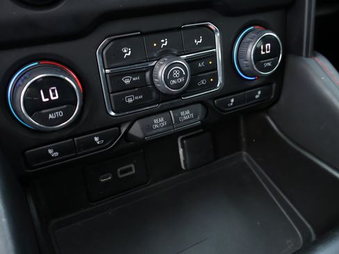Used 2023 Chevrolet Tahoe RST w/ Sport Performance Package AWD/4WD image 21