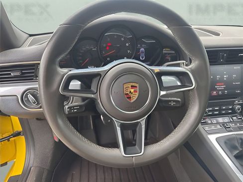 Used 2018 Porsche 911 Carrera image 13
