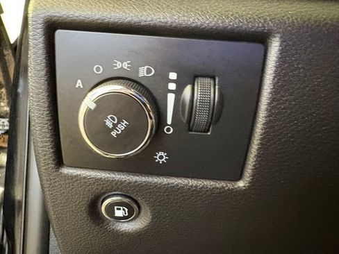 Certified 2018 Jeep Grand Cherokee Altitude AWD/4WD image 23
