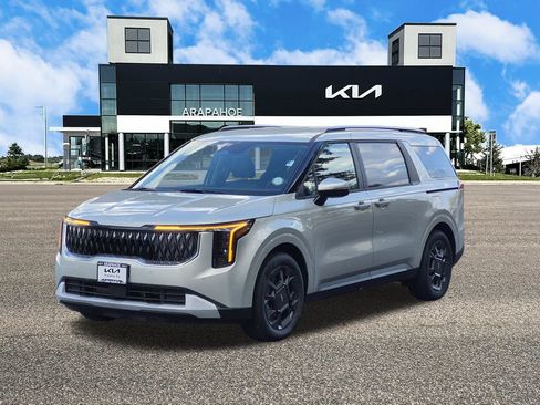 New 2026 Kia Carnival EX FWD image 4