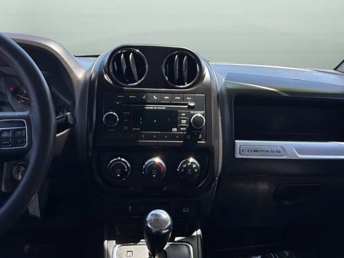 Used 2016 Jeep Compass Sport w/ Power Value Group FWD image 21