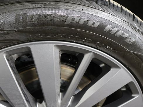 Used 2024 Nissan Pathfinder SL w/ SL Premium Package image 24