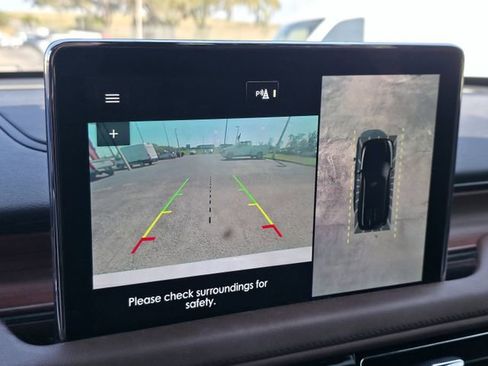 Used 2023 Lincoln Aviator Grand Touring image 18