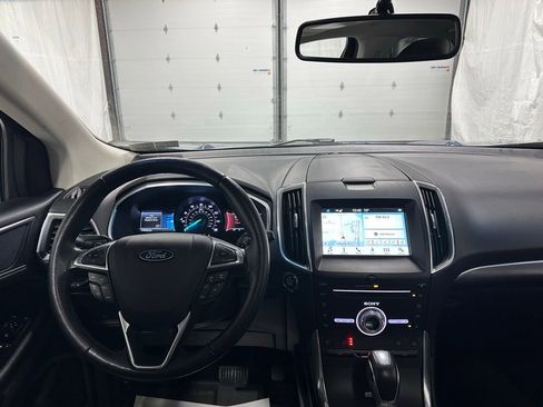 Used 2018 Ford Edge Titanium w/ Equipment Group 301A image 15