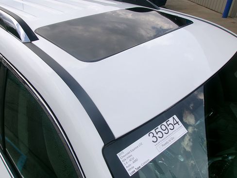 Used 2015 Chevrolet Equinox LTZ image 8