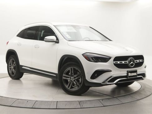 New 2026 Mercedes-Benz GLA 250 image 16