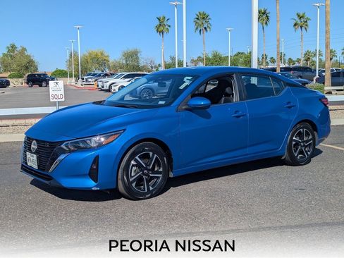 Certified 2025 Nissan Sentra SV image 1