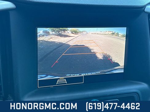 Used 2024 GMC Terrain SLE FWD image 20