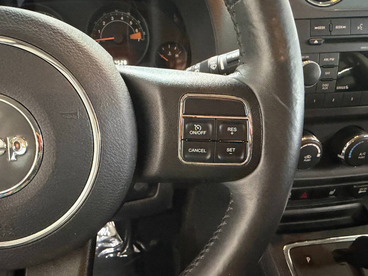 Used 2015 Jeep Patriot High Altitude AWD/4WD image 25