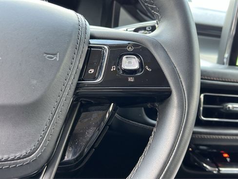 Used 2022 Lincoln Aviator AWD w/ Premium Package image 37