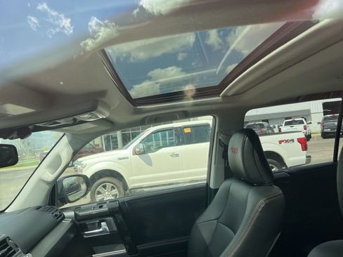 Used 2019 Toyota 4Runner TRD Off-Road Premium image 9