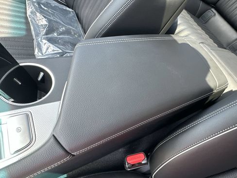 Used 2026 Genesis G70 2.5T Prestige RWD image 27