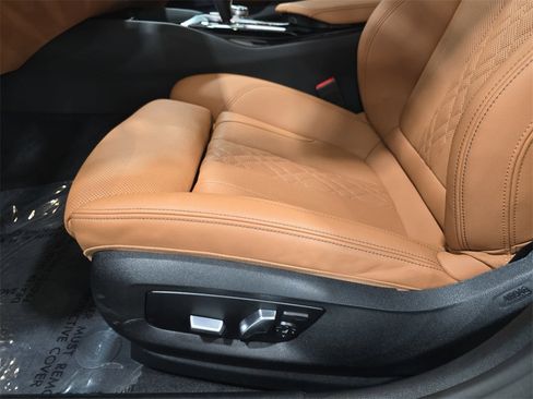 Certified 2023 BMW 530i w/ Convenience Package image 24