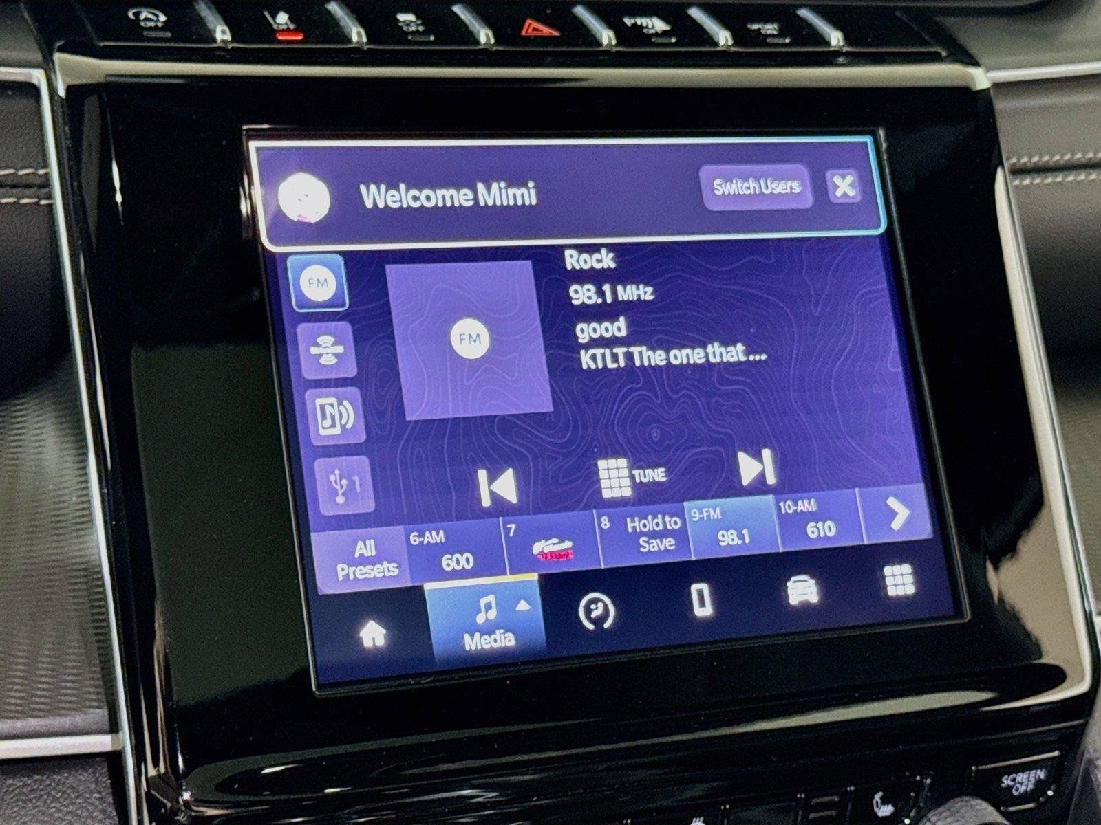 Used 2025 Jeep Grand Cherokee L Altitude RWD image 12