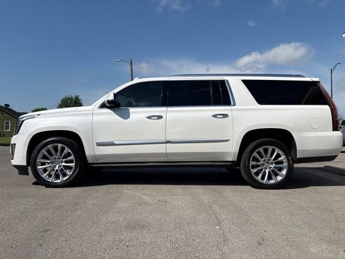Used 2018 Cadillac Escalade ESV Premium Luxury w/ LPO, Radiant Package image 3