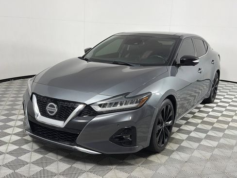 Used 2019 Nissan Maxima SR w/ Premium Package FWD image 10
