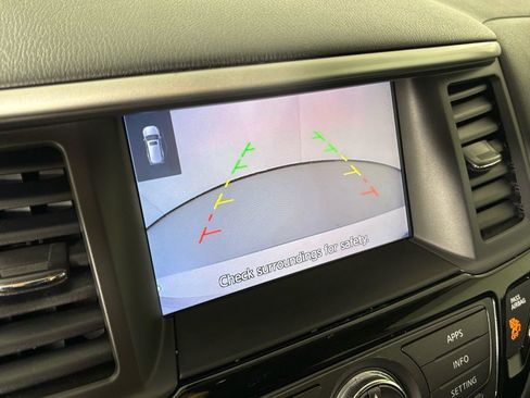 Certified 2017 Nissan Pathfinder SV image 25