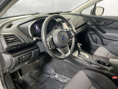 Used 2023 Subaru Crosstrek 2.0i Premium image 9