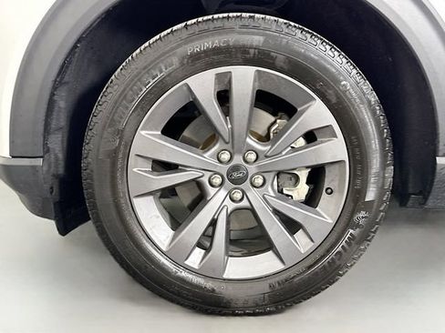 Used 2023 Ford Explorer XLT w/ Equipment Group 202A image 31