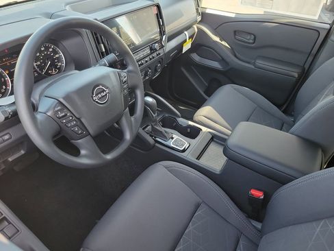 New 2026 Nissan Frontier SV w/ Tow Package AWD/4WD image 6