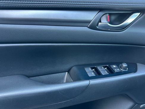 Used 2018 MAZDA CX-5 Touring w/ Preferred Equipment Package image 11