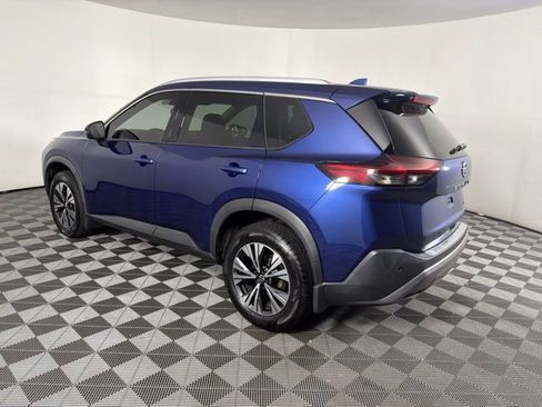 Used 2021 Nissan Rogue SV w/ Premium Package FWD image 17
