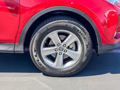 Used 2015 Toyota RAV4 XLE AWD/4WD image 9