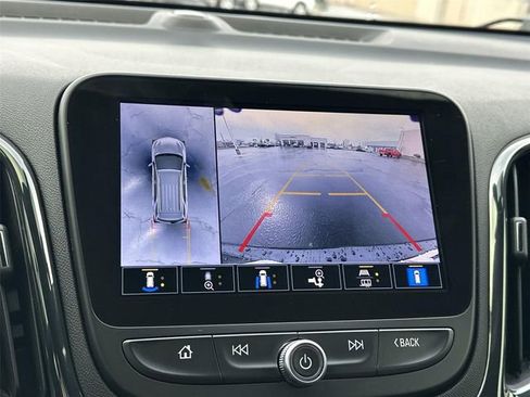 Used 2023 Chevrolet Equinox RS FWD image 15