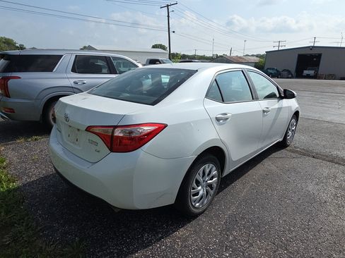 Used 2017 Toyota Corolla LE FWD image 6