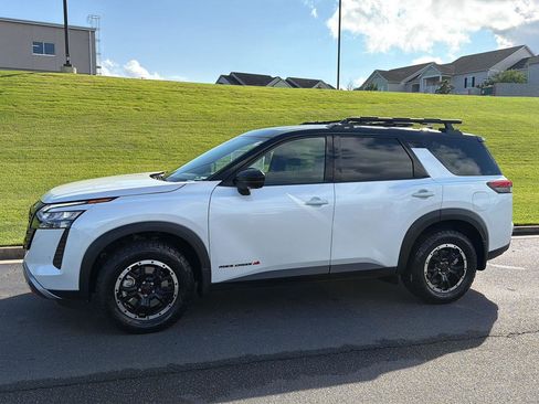 New 2026 Nissan Pathfinder Rock Creek AWD/4WD image 3