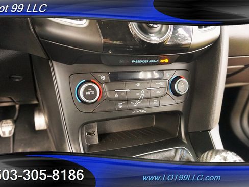 Used 2017 Ford Focus RS image 23