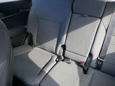 Used 2017 Kia Sorento LX w/ LX Convenience Package image 12