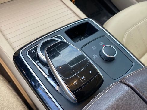 Used 2018 Mercedes-Benz GLE 350 image 24