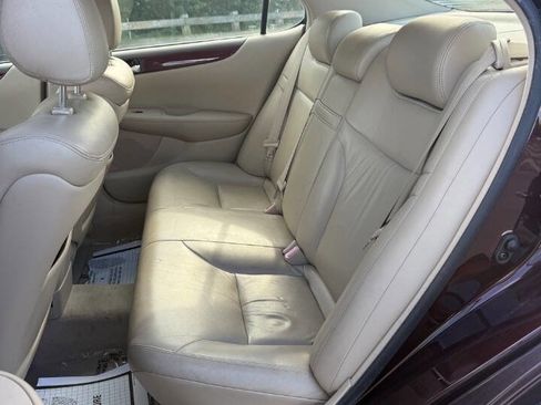 Used 2002 Lexus ES 330 FWD image 11