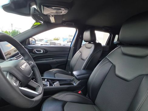 Certified 2023 Jeep Compass Latitude AWD/4WD image 21