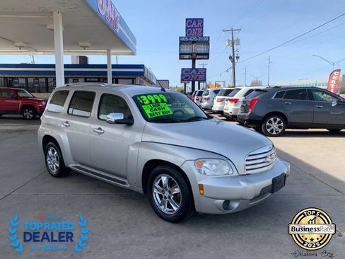 Used 2008 Chevrolet HHR LT image 1