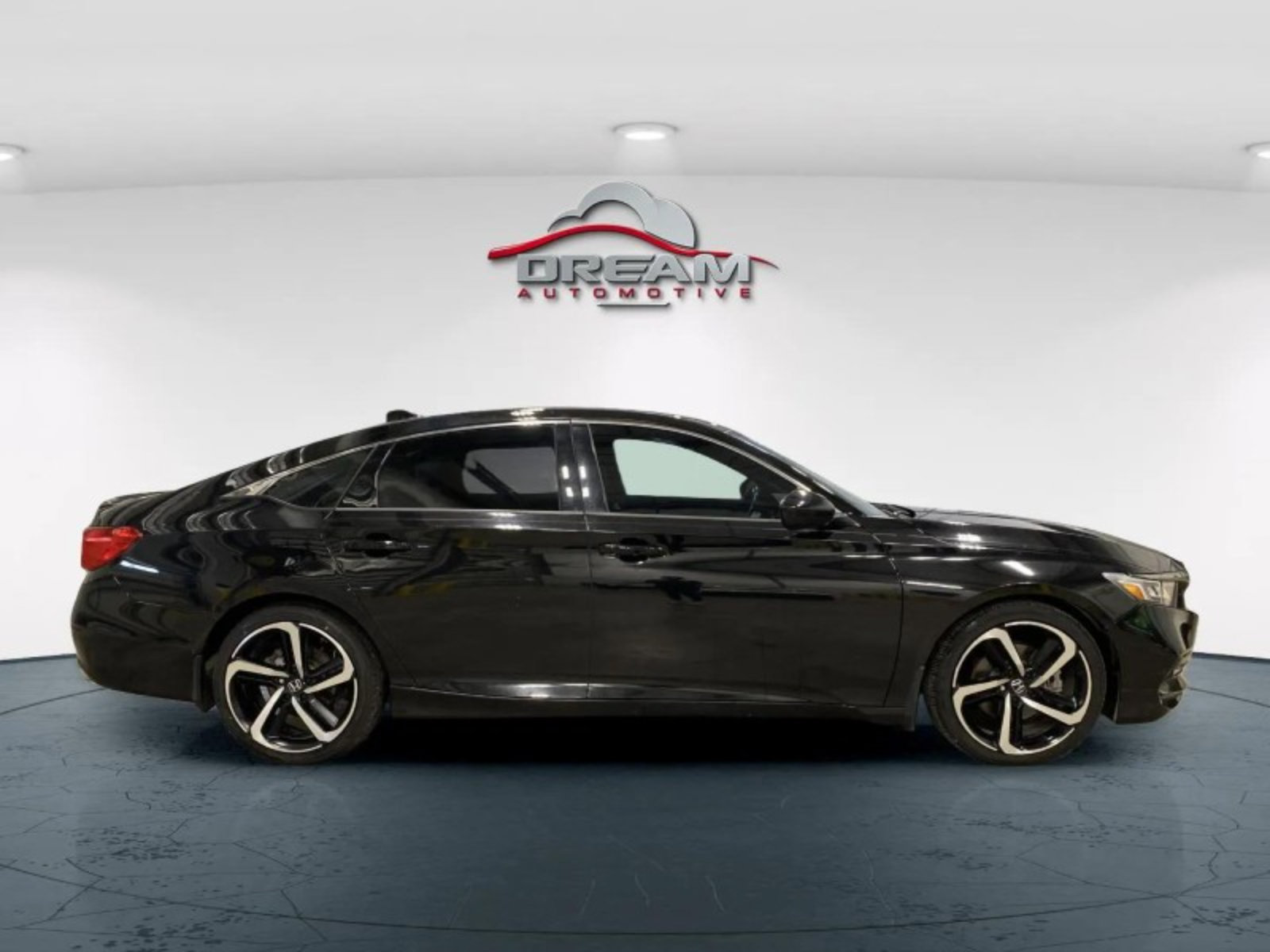 Used 2018 Honda Accord Sport image 19